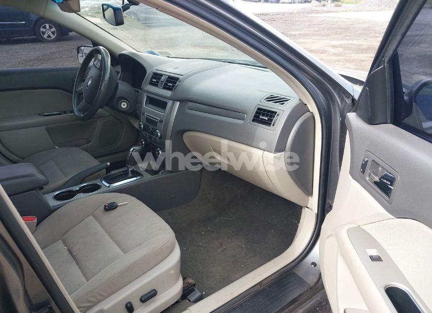 Photo 5 of 2012 Ford Fusion HYBRID (VIN 3FADP0L36CR164561)