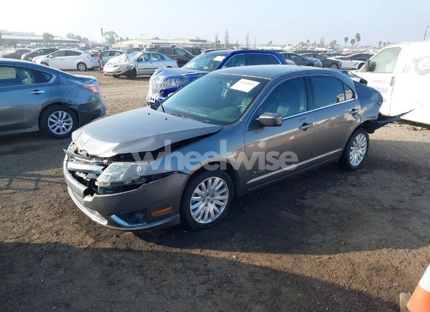 Photo 2 of 2010 Ford Fusion HYBRID (VIN 3FADP0L37AR355936)