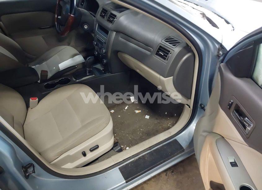 Photo 5 of 2011 Ford Fusion HYBRID (VIN 3FADP0L37BR129588)