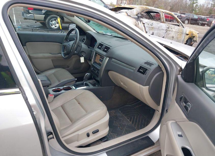 Photo 5 of 2011 Ford Fusion HYBRID (VIN 3FADP0L37BR164647)