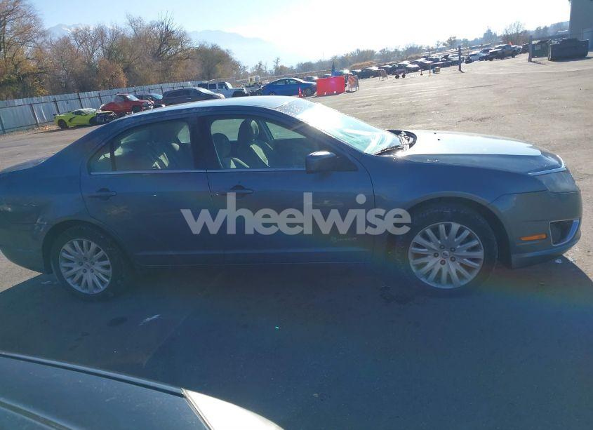 Photo 13 of 2011 Ford Fusion HYBRID (VIN 3FADP0L37BR299918)