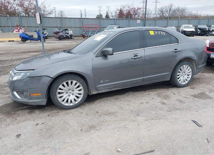 Photo 2 of 2011 Ford Fusion HYBRID (VIN 3FADP0L37BR308665)