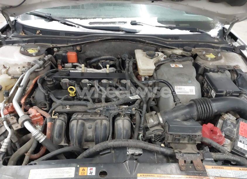 Photo 10 of 2010 Ford Fusion HYBRID (VIN 3FADP0L39AR146567)