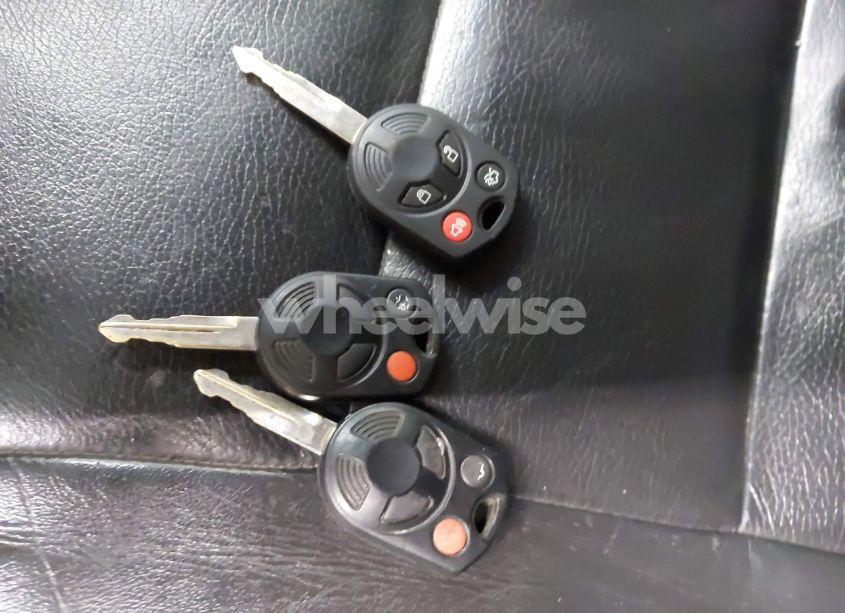 Photo 11 of 2010 Ford Fusion HYBRID (VIN 3FADP0L39AR146567)