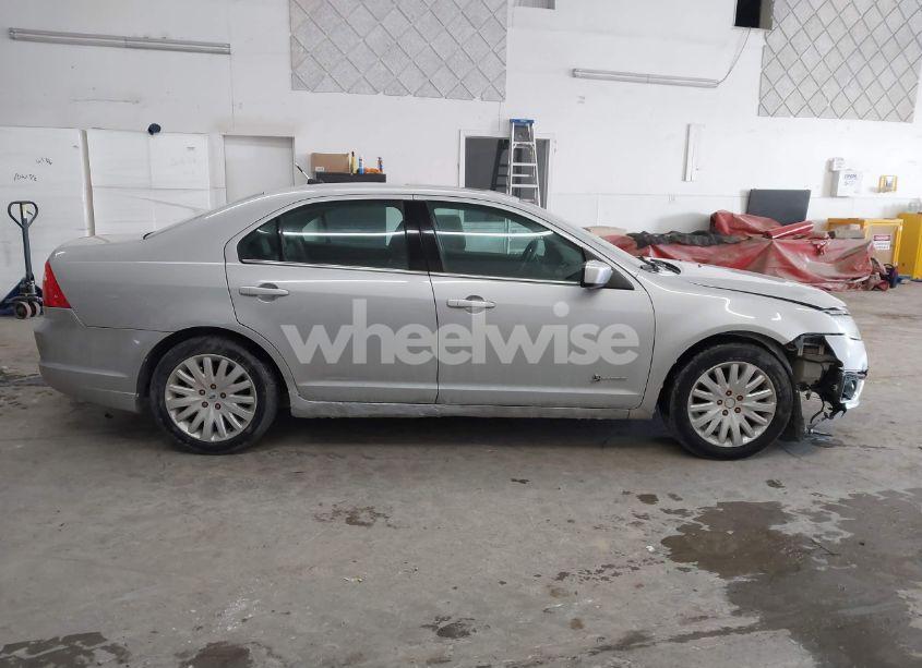 Photo 13 of 2010 Ford Fusion HYBRID (VIN 3FADP0L39AR146567)