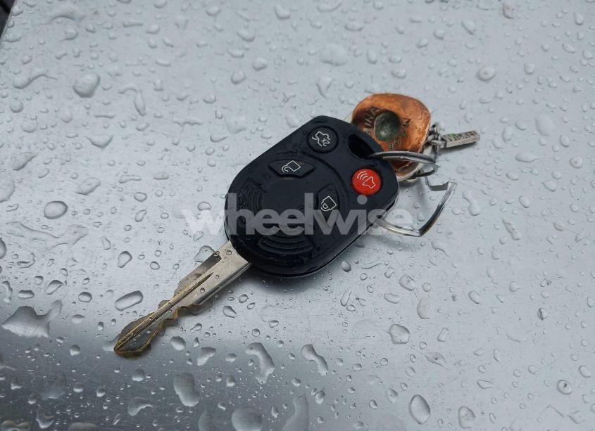 Photo 11 of 2010 Ford Fusion HYBRID (VIN 3FADP0L39AR173803)