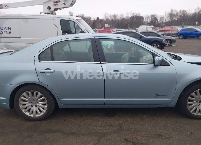 Photo 13 of 2010 Ford Fusion HYBRID (VIN 3FADP0L39AR276574)