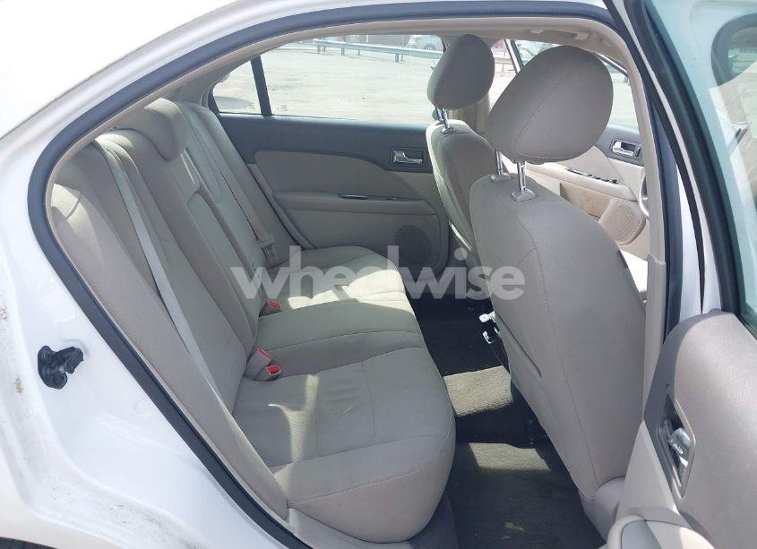 Photo 8 of 2012 Ford Fusion HYBRID (VIN 3FADP0L39CR216555)