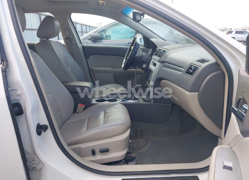 Photo 5 of 2012 Ford Fusion HYBRID (VIN 3FADP0L39CR222176)