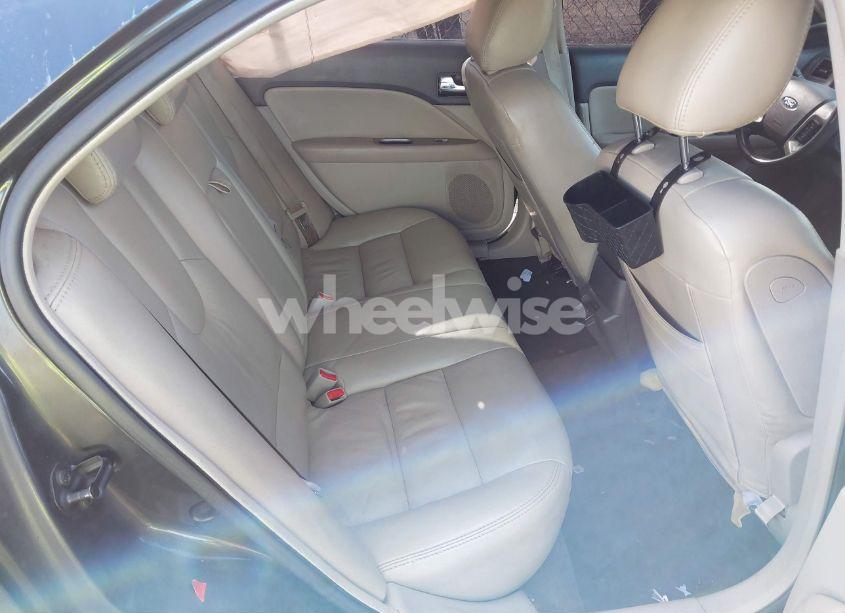 Photo 8 of 2010 Ford Fusion HYBRID (VIN 3FADP0L3XAR112296)