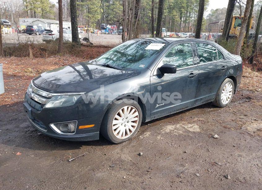 Photo 2 of 2010 Ford Fusion HYBRID (VIN 3FADP0L3XAR256740)