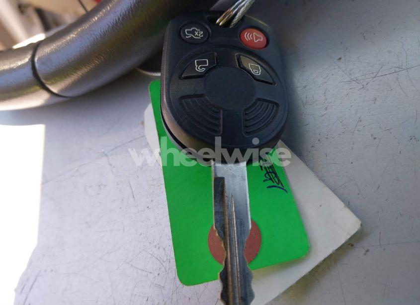 Photo 11 of 2010 Ford Fusion HYBRID (VIN 3FADP0L3XAR354618)