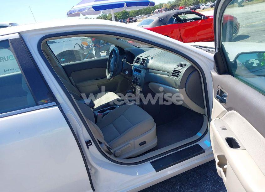 Photo 5 of 2010 Ford Fusion HYBRID (VIN 3FADP0L3XAR354618)