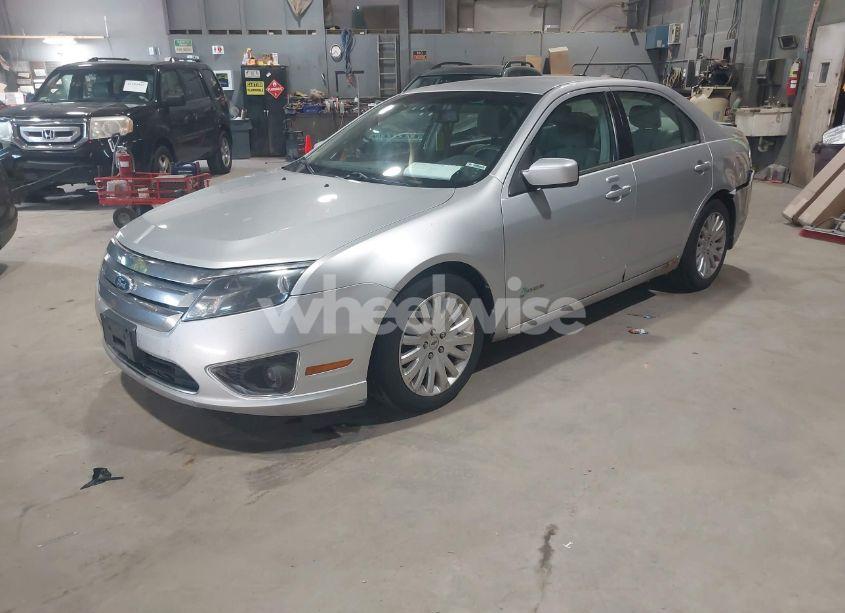 Photo 2 of 2011 Ford Fusion HYBRID (VIN 3FADP0L3XBR204073)