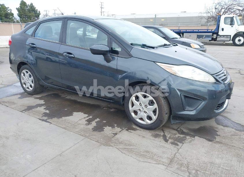2011 Ford Fiesta S (VIN 3FADP4AJ0BM207649) main photo