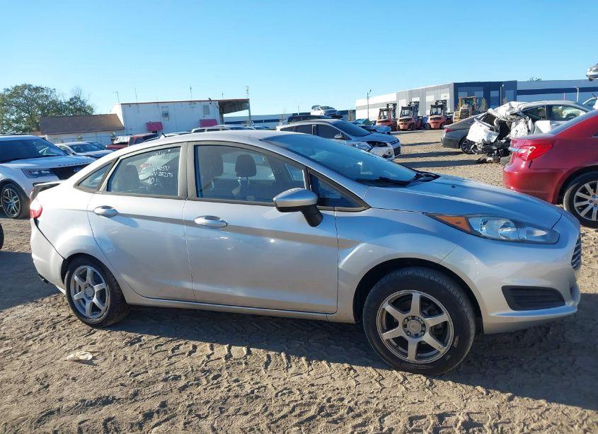 Photo 13 of 2019 Ford Fiesta S (VIN 3FADP4AJ0KM140597)