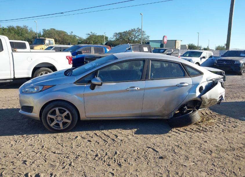 Photo 14 of 2019 Ford Fiesta S (VIN 3FADP4AJ0KM140597)