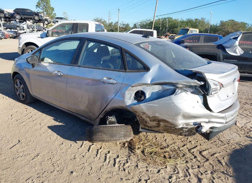 Photo 3 of 2019 Ford Fiesta S (VIN 3FADP4AJ0KM140597)