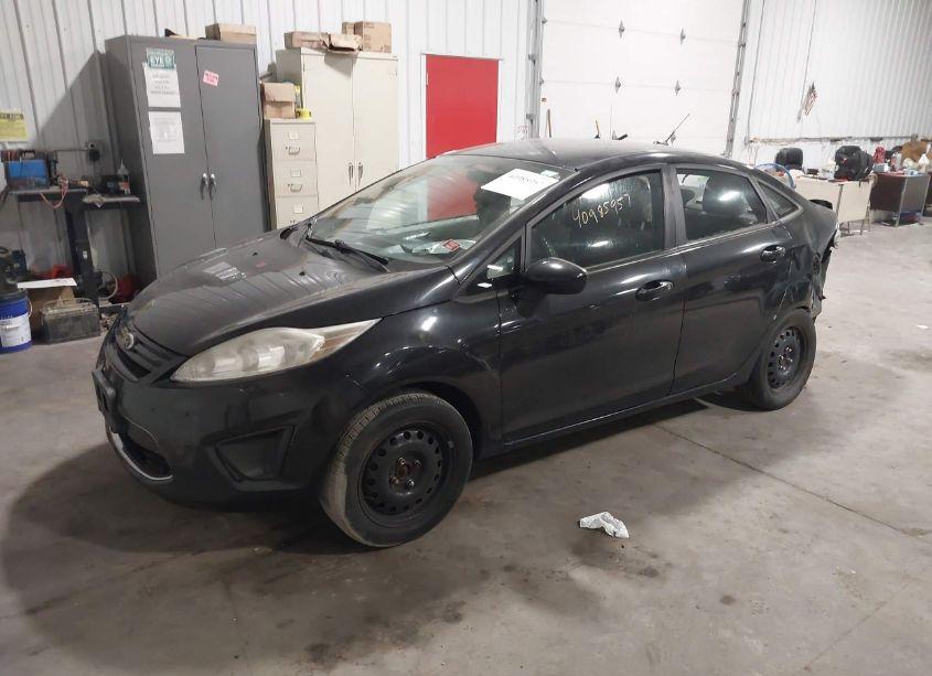 Photo 2 of 2011 Ford Fiesta S (VIN 3FADP4AJ1BM223780)