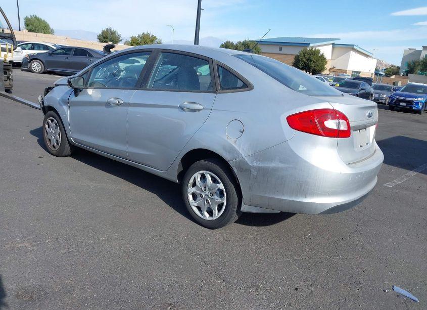 Photo 3 of 2013 Ford Fiesta S (VIN 3FADP4AJ1DM220736)