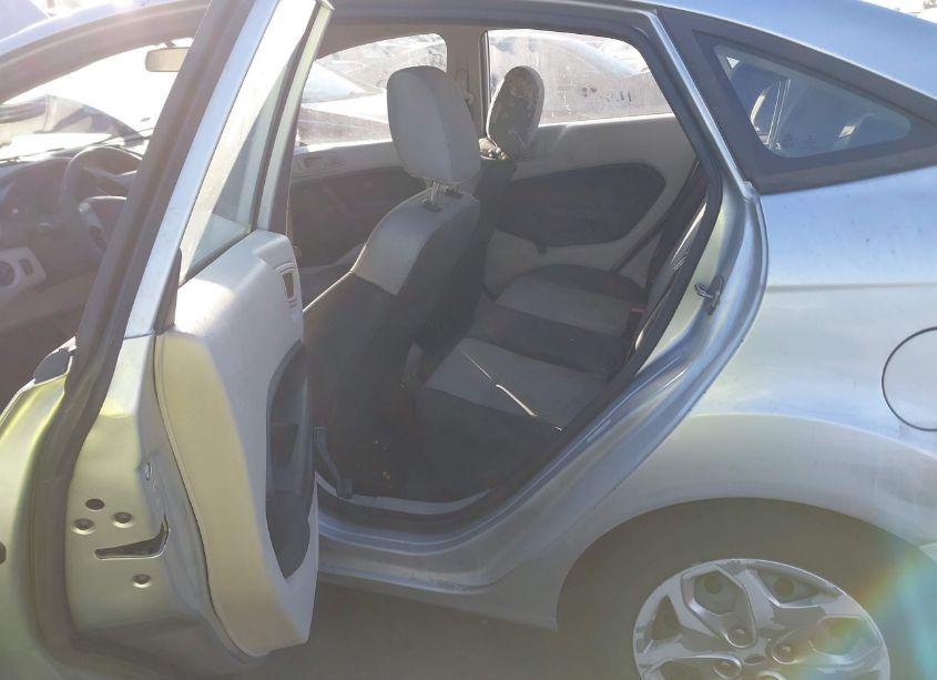 Photo 8 of 2013 Ford Fiesta S (VIN 3FADP4AJ1DM220736)