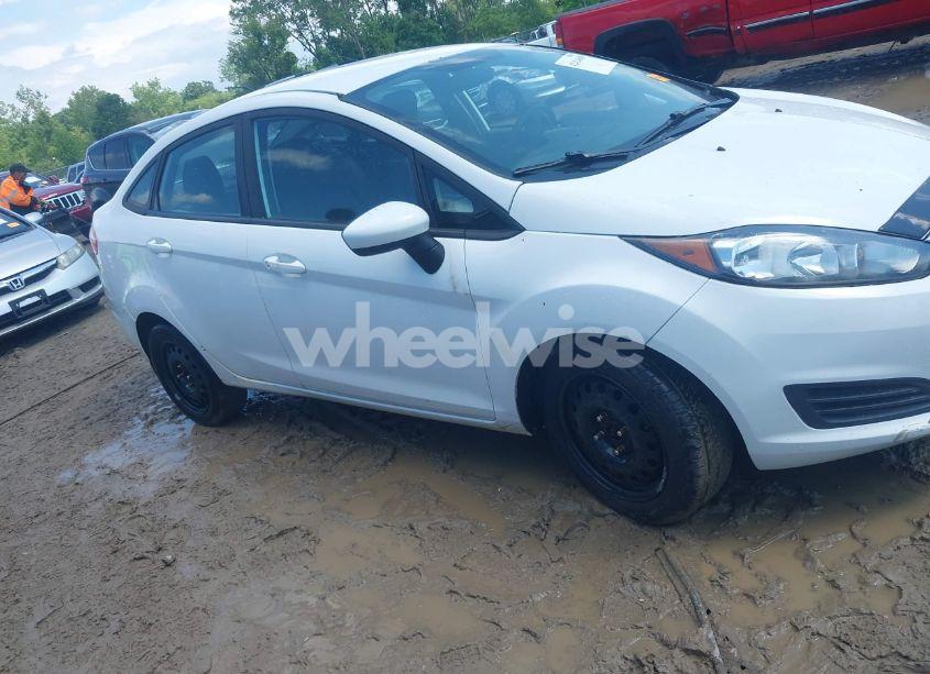 Photo 13 of 2015 Ford Fiesta S (VIN 3FADP4AJ2FM150621)