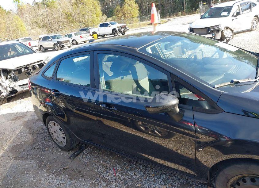 Photo 13 of 2015 Ford Fiesta S (VIN 3FADP4AJ2FM178502)