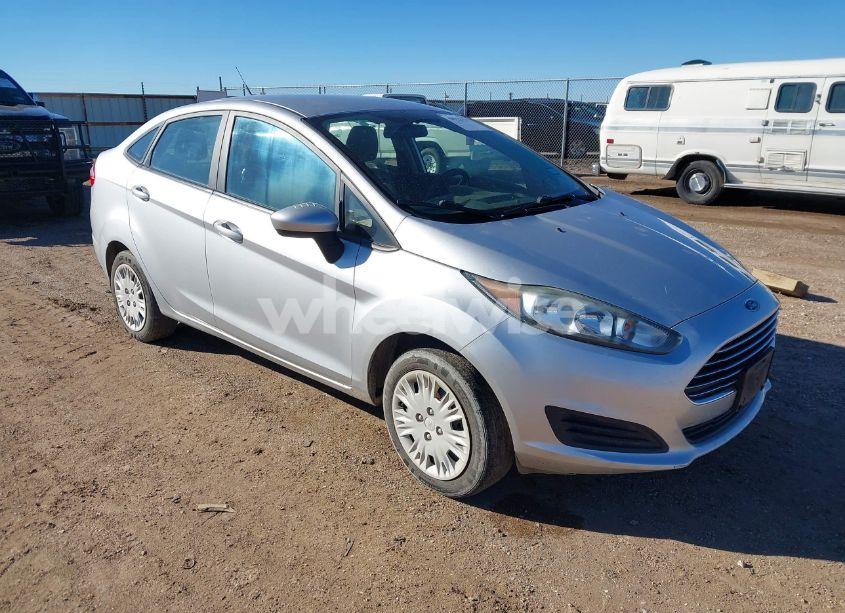 2017 Ford Fiesta S (VIN 3FADP4AJ2HM135040) main photo