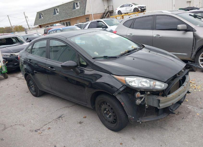 2017 Ford Fiesta S (VIN 3FADP4AJ2HM157250) main photo