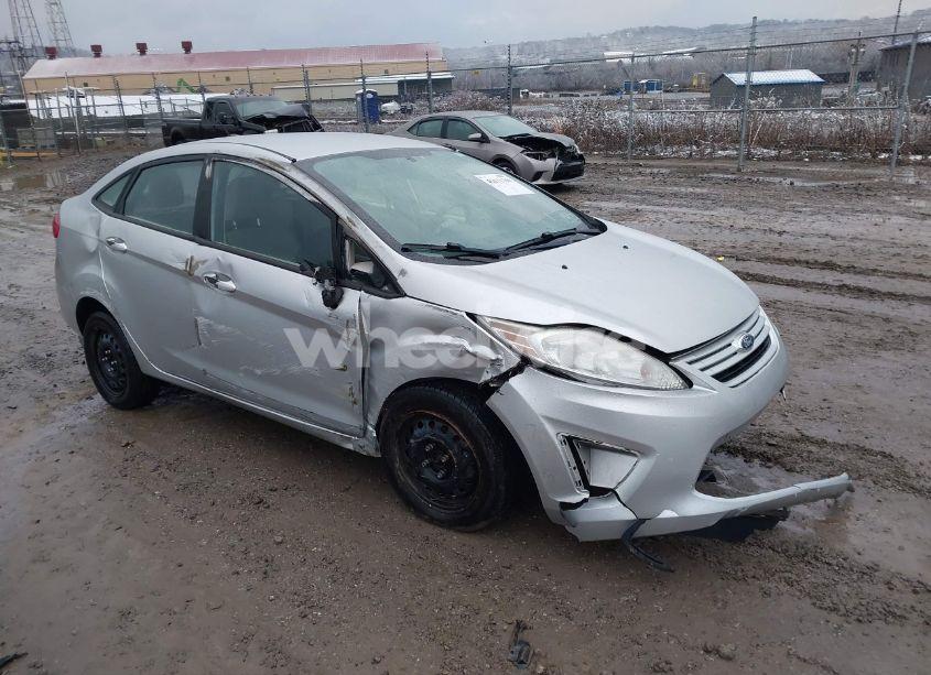 Photo 6 of 2013 Ford Fiesta S (VIN 3FADP4AJ4DM162279)