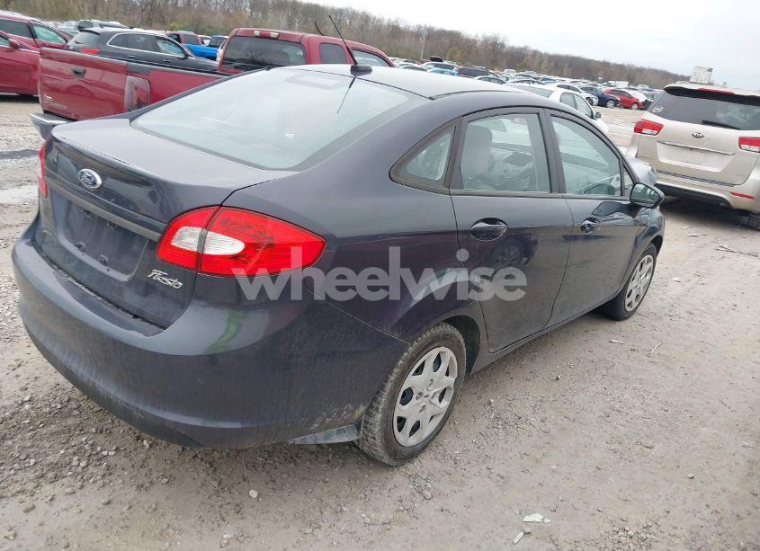 Photo 4 of 2013 Ford Fiesta S (VIN 3FADP4AJ4DM218902)