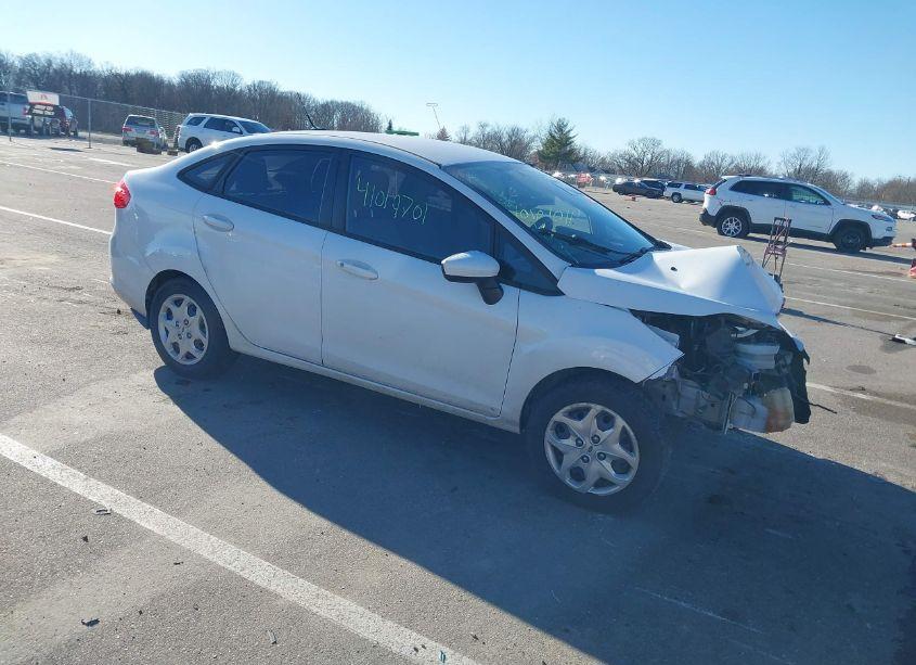 2012 Ford Fiesta S (VIN 3FADP4AJ5CM183530) main photo