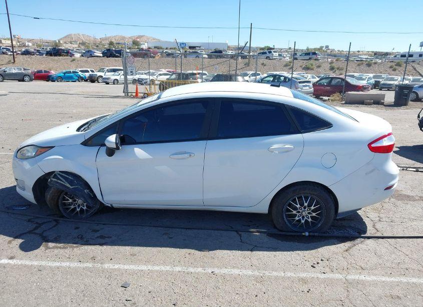 Photo 13 of 2019 Ford Fiesta S (VIN 3FADP4AJ5KM141146)