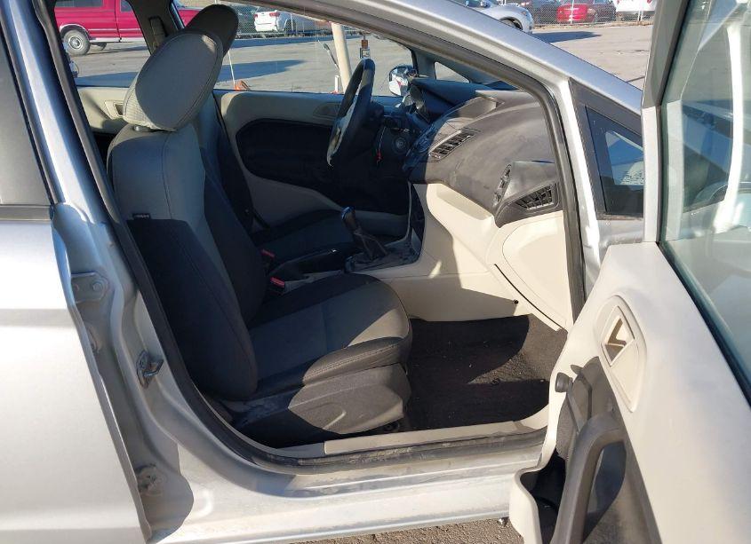 Photo 5 of 2013 Ford Fiesta S (VIN 3FADP4AJ6DM200403)