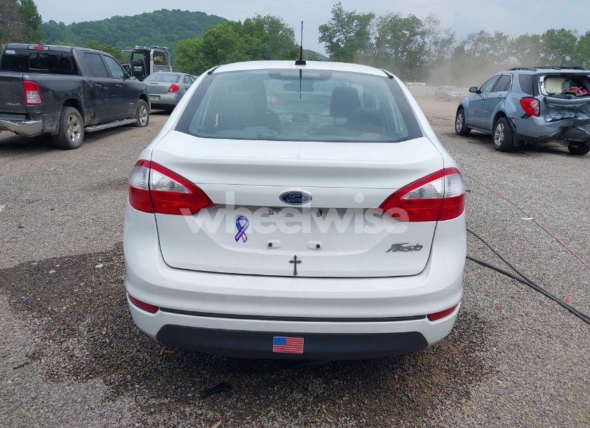 Photo 16 of 2014 Ford Fiesta S (VIN 3FADP4AJ6EM168697)