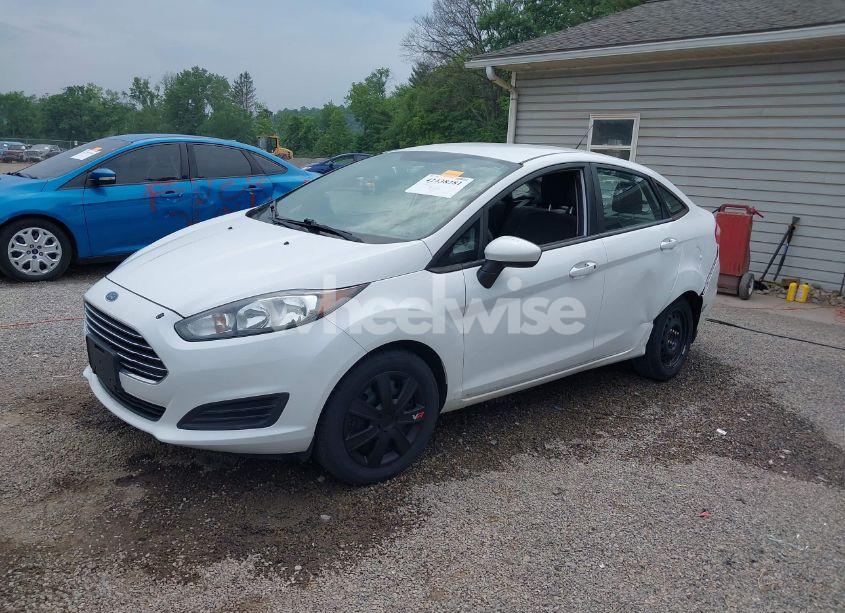 Photo 2 of 2014 Ford Fiesta S (VIN 3FADP4AJ6EM168697)