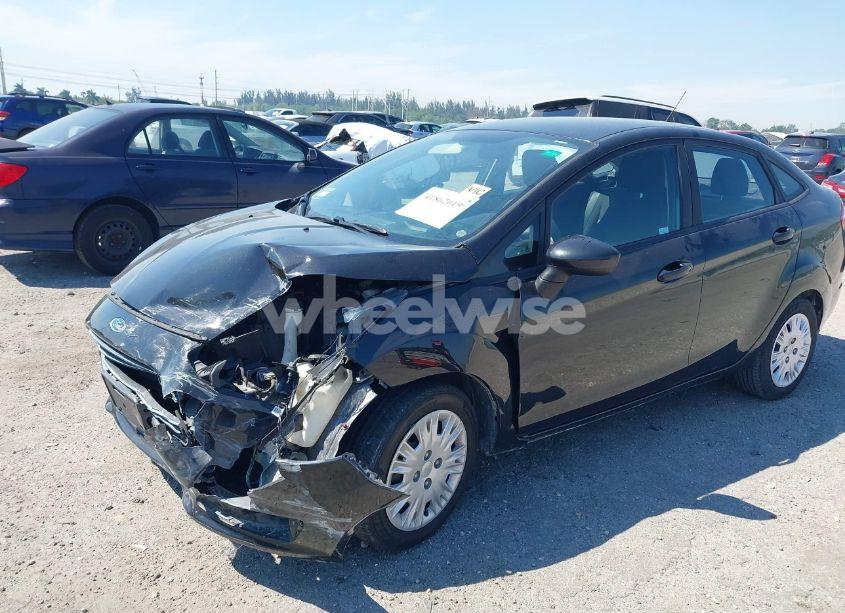 Photo 2 of 2015 Ford Fiesta S (VIN 3FADP4AJ6FM158799)