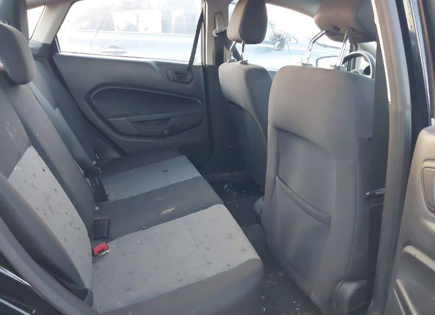 Photo 3 of 2019 Ford Fiesta S (VIN 3FADP4AJ6KM118460)