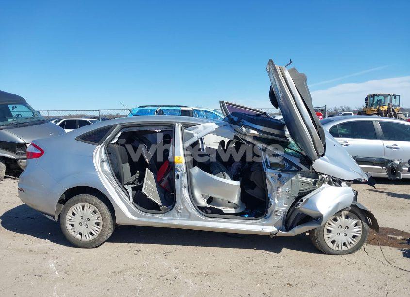 Photo 14 of 2015 Ford Fiesta S (VIN 3FADP4AJ7FM158536)