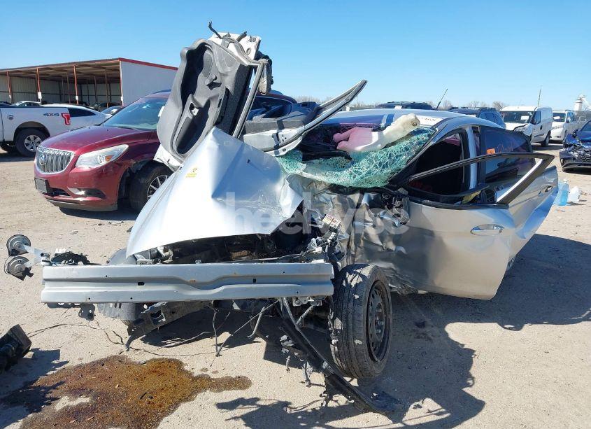 Photo 2 of 2015 Ford Fiesta S (VIN 3FADP4AJ7FM158536)