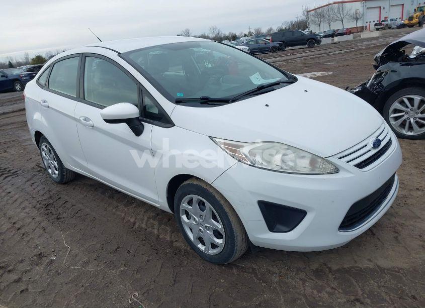 2011 Ford Fiesta S (VIN 3FADP4AJ8BM145465) main photo