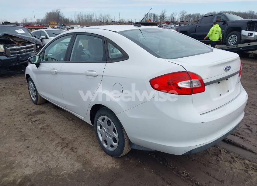 Photo 3 of 2011 Ford Fiesta S (VIN 3FADP4AJ8BM145465)