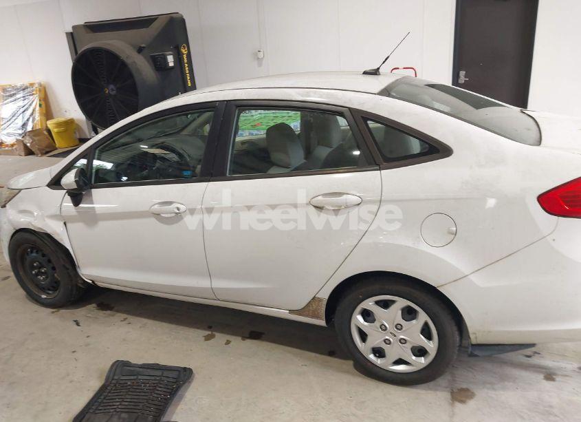 Photo 13 of 2011 Ford Fiesta S (VIN 3FADP4AJ8BM170415)