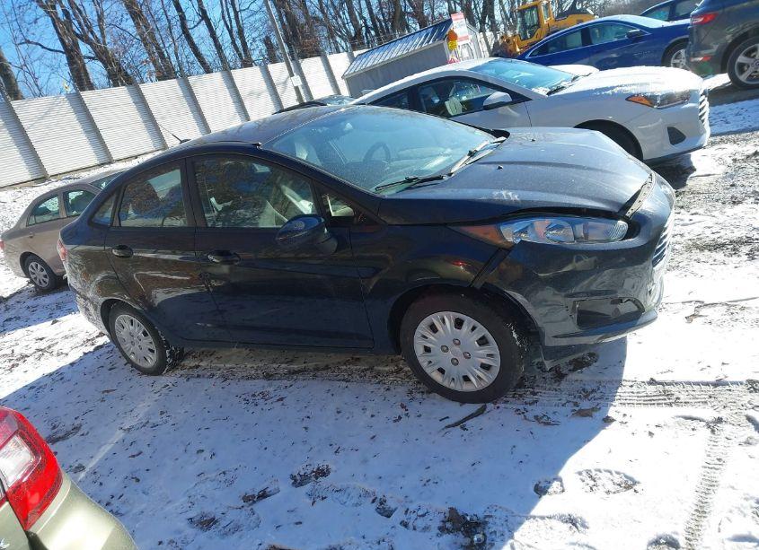 Photo 13 of 2014 Ford Fiesta S (VIN 3FADP4AJ8EM216328)
