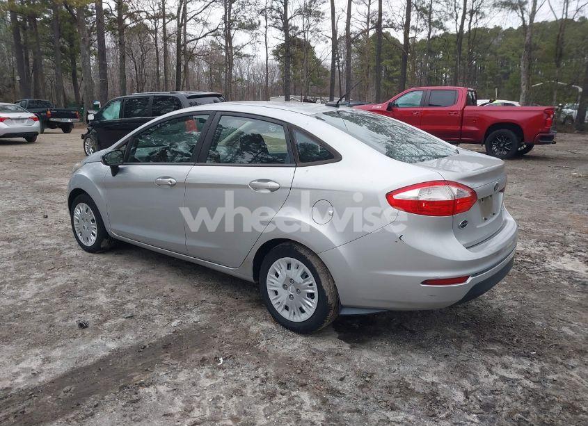 Photo 3 of 2015 Ford Fiesta S (VIN 3FADP4AJ8FM104680)