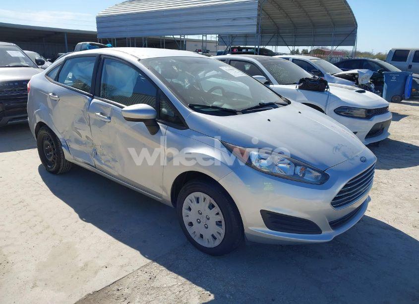 2017 Ford Fiesta S (VIN 3FADP4AJ8HM101118) main photo