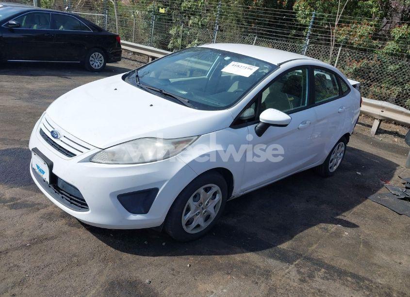 Photo 2 of 2013 Ford Fiesta S (VIN 3FADP4AJ9DM191664)