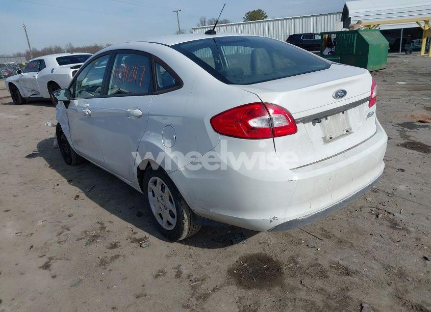 Photo 3 of 2013 Ford Fiesta S (VIN 3FADP4AJ9DM223948)