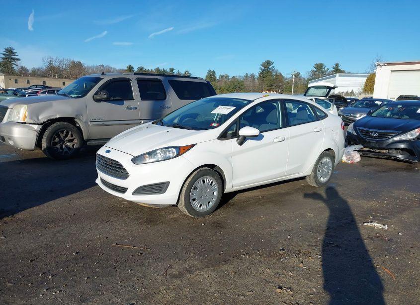 Photo 2 of 2014 Ford Fiesta S (VIN 3FADP4AJ9EM135998)