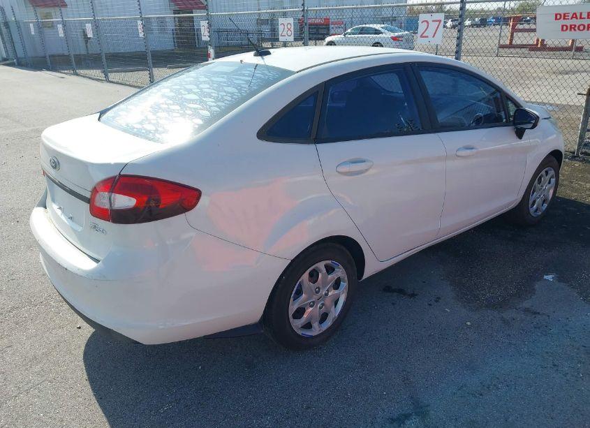 Photo 4 of 2011 Ford Fiesta S (VIN 3FADP4AJXBM162381)